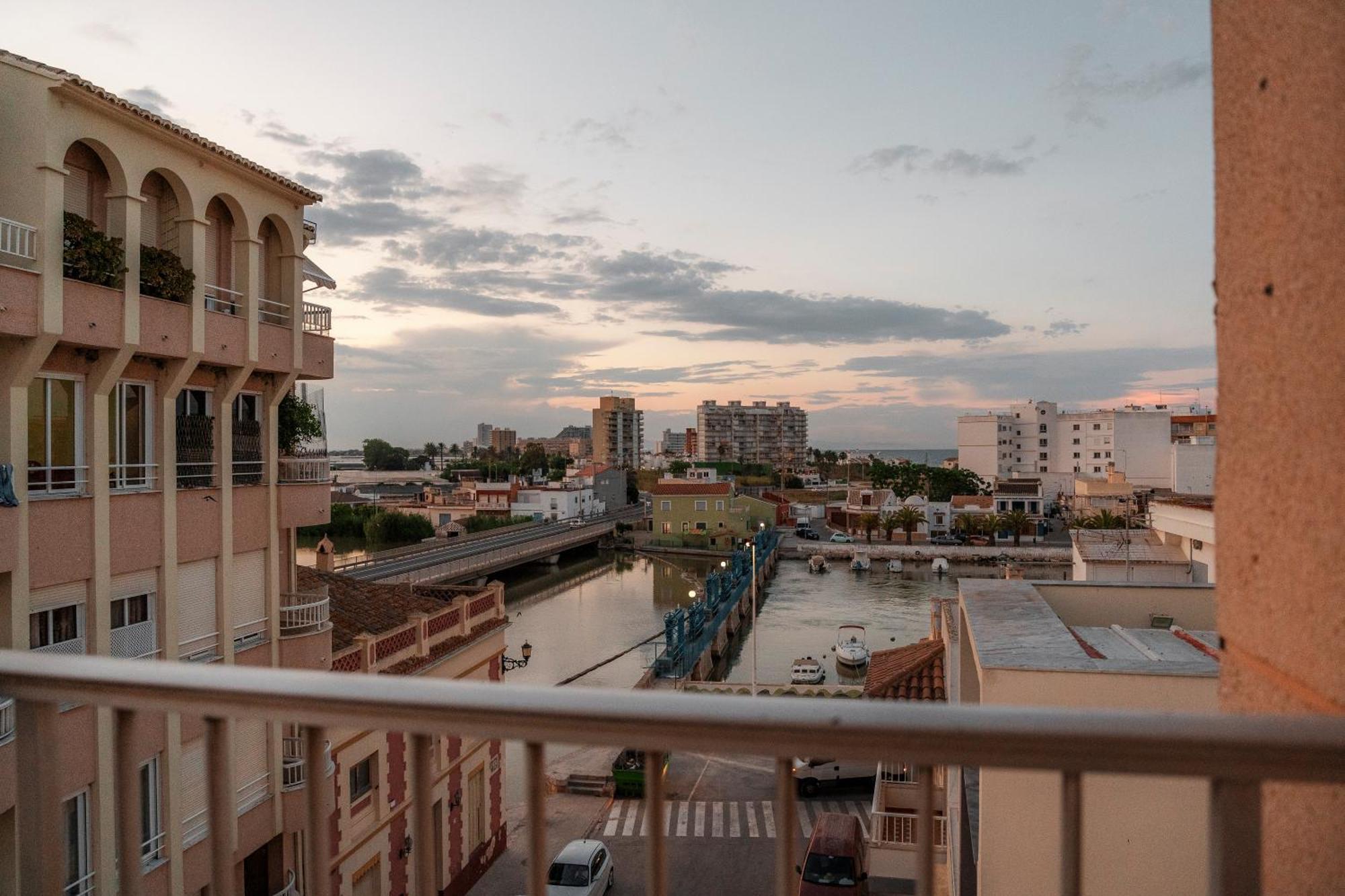 Sunset 1 Apartment